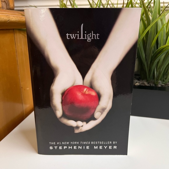 ❌❌SOLD❌❌Twilight softcover book Stephanie Meyer New Moon Eclipse Breaking Dawn - Picture 4 of 5